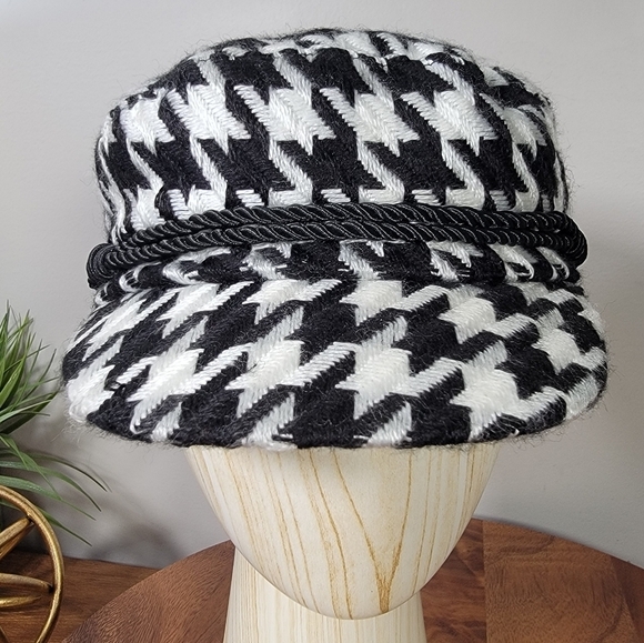 Time And Tru Black and White Houndstooth Bewsboy Cap Womens One Size - Picture 8 of 14